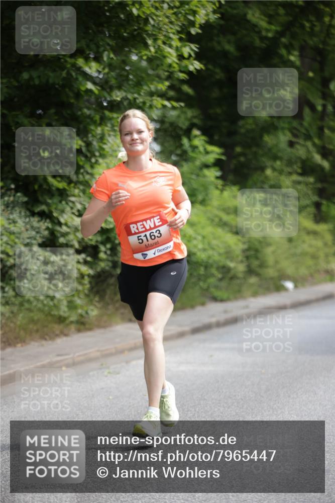 15.06.2025 - REWE Women's Run Jannik Wohlers http://msf.ph/oto/7965447 15.06.2025 10:00:03 Laufen 5163 meine-sportfotos.de