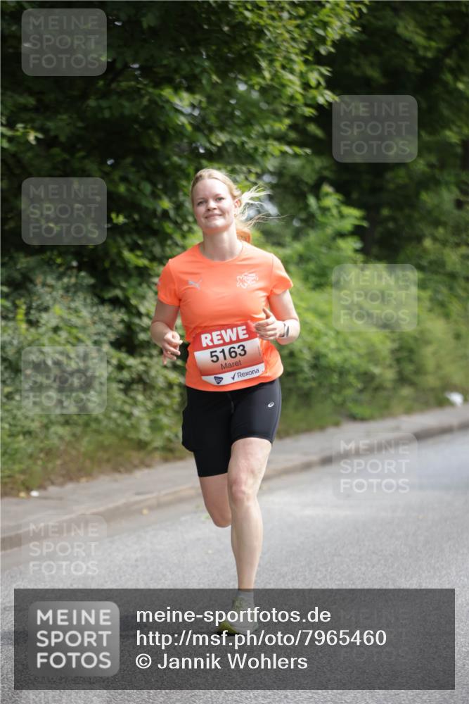 15.06.2025 - REWE Women's Run Jannik Wohlers http://msf.ph/oto/7965460 15.06.2025 10:00:03 Laufen 5163 meine-sportfotos.de