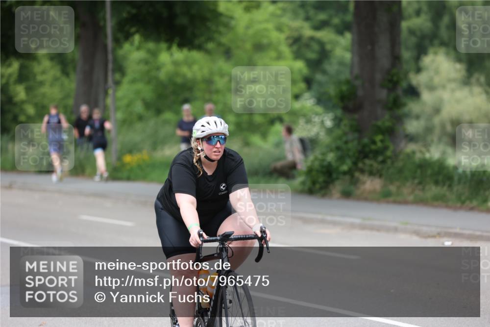 15.06.2025 - 7 Türme Triathlon Yannick Fuchs http://msf.ph/oto/7965475 15.06.2025 13:58:33 Radfahren 714 meine-sportfotos.de