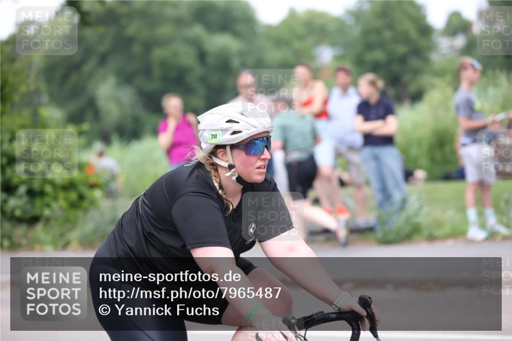 15.06.2025 - 7 Türme Triathlon Yannick Fuchs http://msf.ph/oto/7965487 15.06.2025 13:58:34 Radfahren 714 meine-sportfotos.de