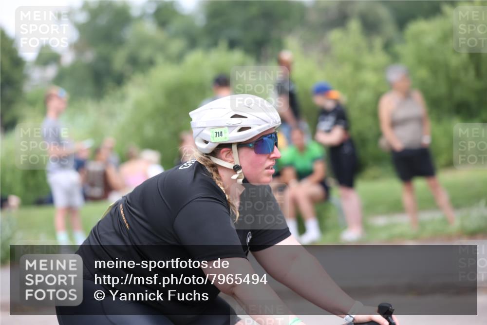 15.06.2025 - 7 Türme Triathlon Yannick Fuchs http://msf.ph/oto/7965494 15.06.2025 13:58:34 Radfahren 714 meine-sportfotos.de