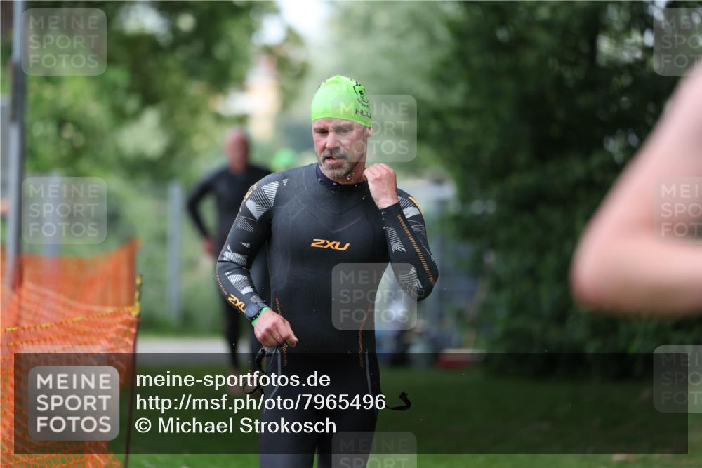 15.06.2025 - 7 Türme Triathlon Michael Strokosch http://msf.ph/oto/7965496 15.06.2025 12:19:10 Schwimmen 367, 559, 570, 649 meine-sportfotos.de