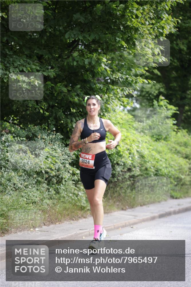 15.06.2025 - REWE Women's Run Jannik Wohlers http://msf.ph/oto/7965497 15.06.2025 10:00:14 Laufen 5024 meine-sportfotos.de