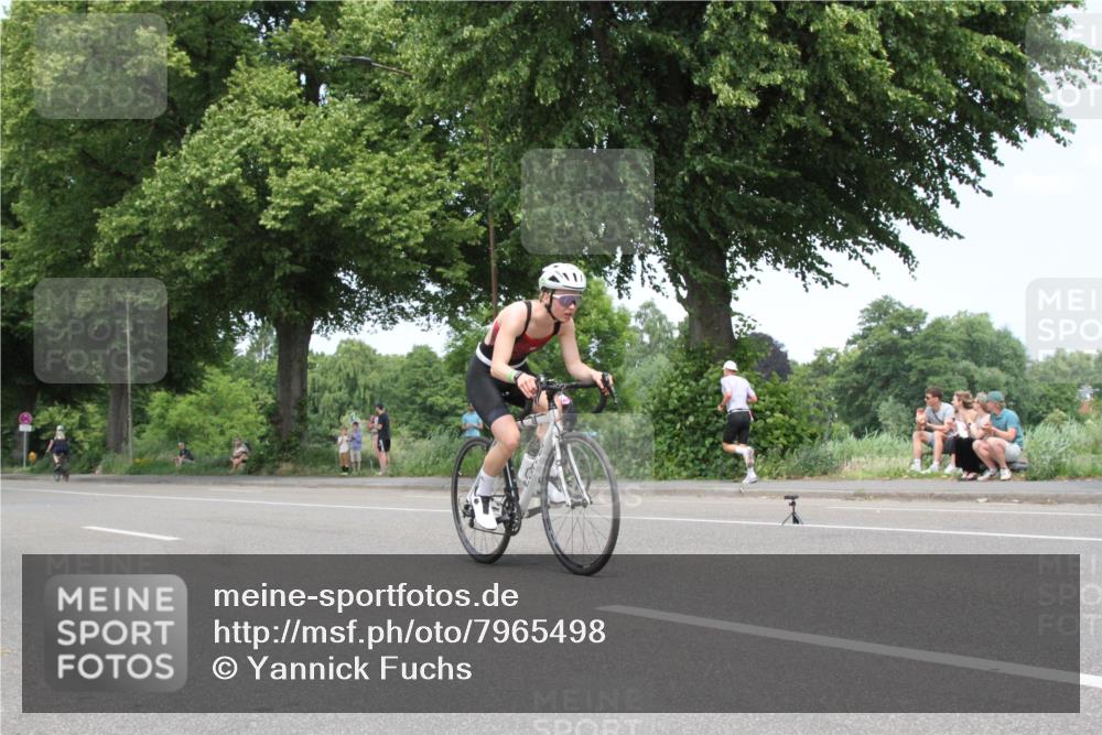 15.06.2025 - 7 Türme Triathlon Yannick Fuchs http://msf.ph/oto/7965498 15.06.2025 13:09:44 Radfahren  meine-sportfotos.de