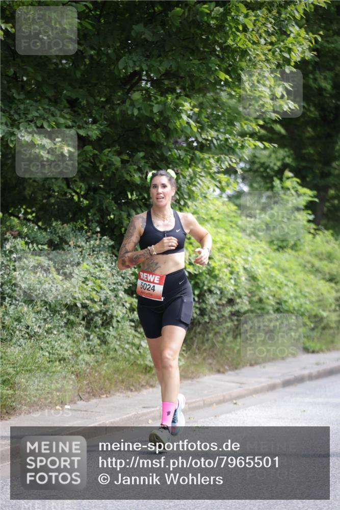 15.06.2025 - REWE Women's Run Jannik Wohlers http://msf.ph/oto/7965501 15.06.2025 10:00:14 Laufen 5024 meine-sportfotos.de
