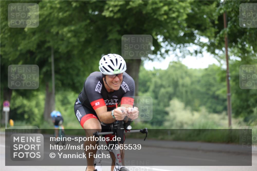 15.06.2025 - 7 Türme Triathlon Yannick Fuchs http://msf.ph/oto/7965539 15.06.2025 11:14:39 Radfahren 260, 289, 301, 309 meine-sportfotos.de