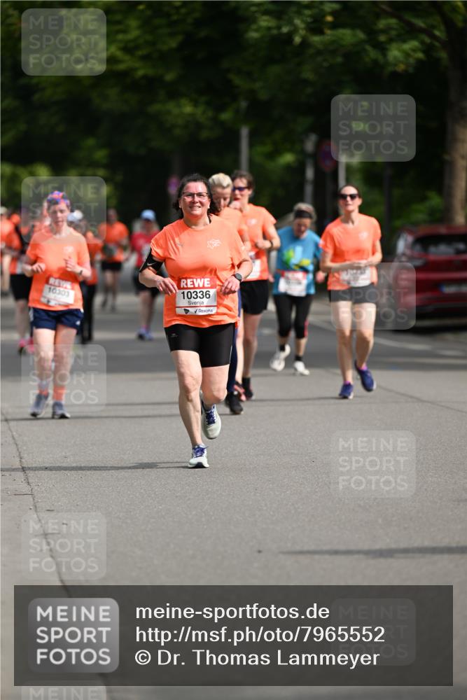 15.06.2025 - REWE Women's Run Dr. Thomas Lammeyer http://msf.ph/oto/7965552 15.06.2025 09:53:32 Laufen 10303, 10336 meine-sportfotos.de