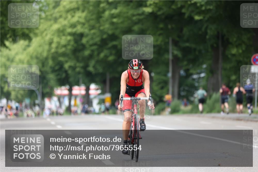 15.06.2025 - 7 Türme Triathlon Yannick Fuchs http://msf.ph/oto/7965554 15.06.2025 13:59:02 Radfahren 458 meine-sportfotos.de
