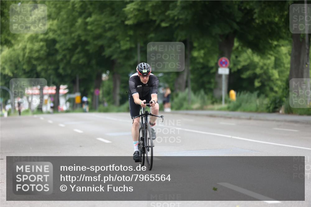 15.06.2025 - 7 Türme Triathlon Yannick Fuchs http://msf.ph/oto/7965564 15.06.2025 11:14:50 Radfahren 242, 247 meine-sportfotos.de