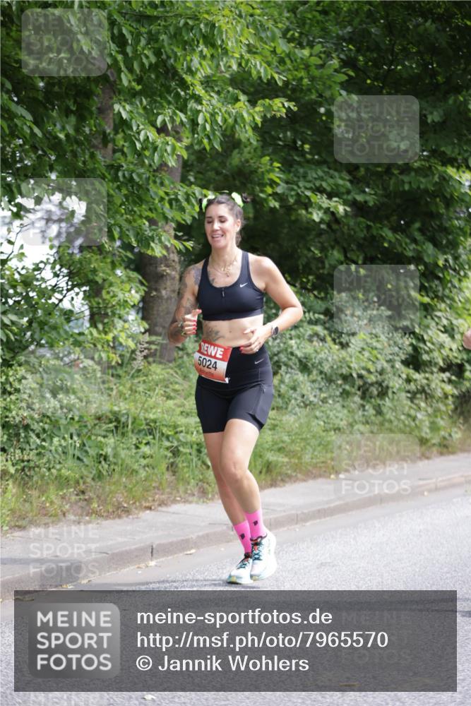 15.06.2025 - REWE Women's Run Jannik Wohlers http://msf.ph/oto/7965570 15.06.2025 10:00:15 Laufen 5024 meine-sportfotos.de