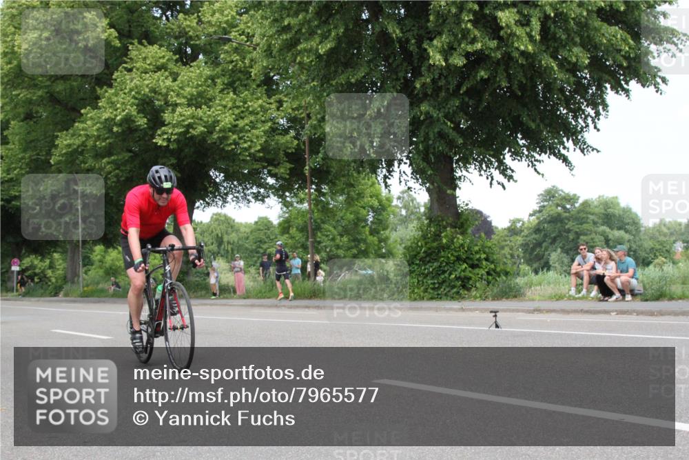 15.06.2025 - 7 Türme Triathlon Yannick Fuchs http://msf.ph/oto/7965577 15.06.2025 13:10:26 Radfahren  meine-sportfotos.de