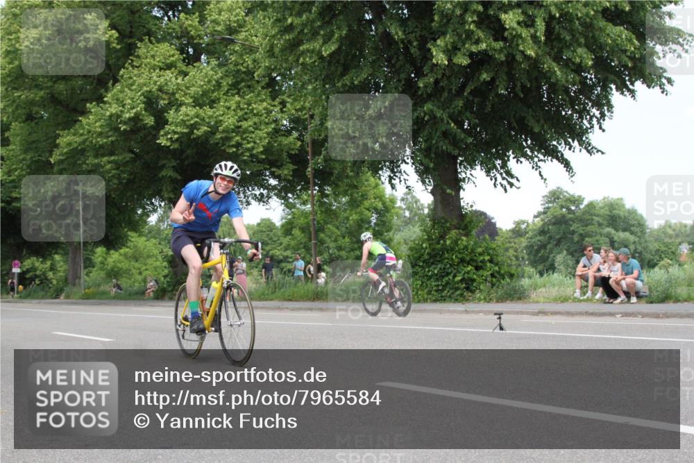 15.06.2025 - 7 Türme Triathlon Yannick Fuchs http://msf.ph/oto/7965584 15.06.2025 13:10:27 Radfahren  meine-sportfotos.de
