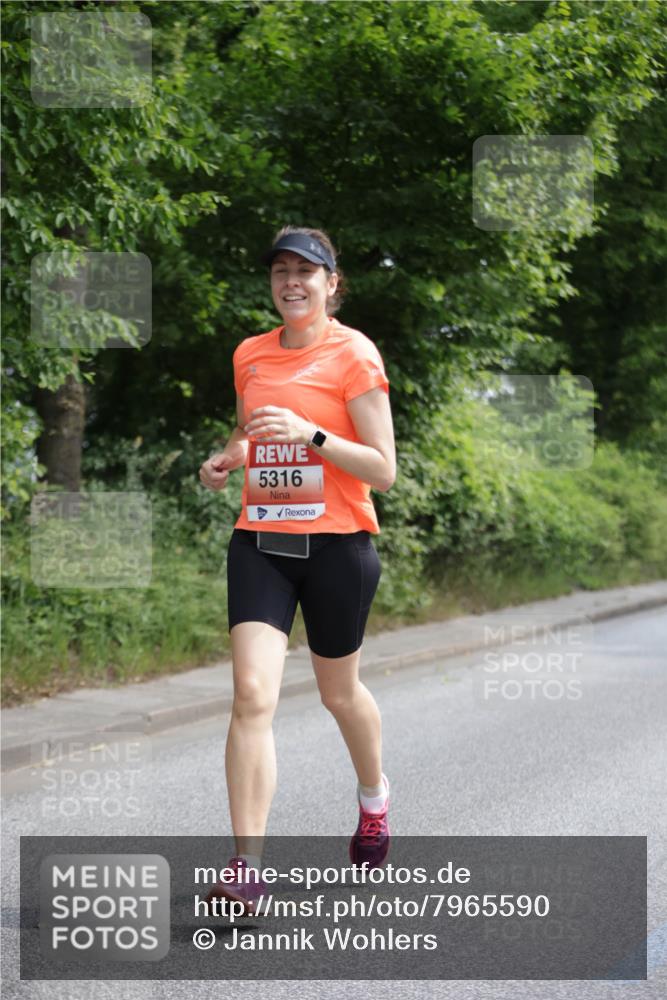 15.06.2025 - REWE Women's Run Jannik Wohlers http://msf.ph/oto/7965590 15.06.2025 10:00:16 Laufen 5316 meine-sportfotos.de