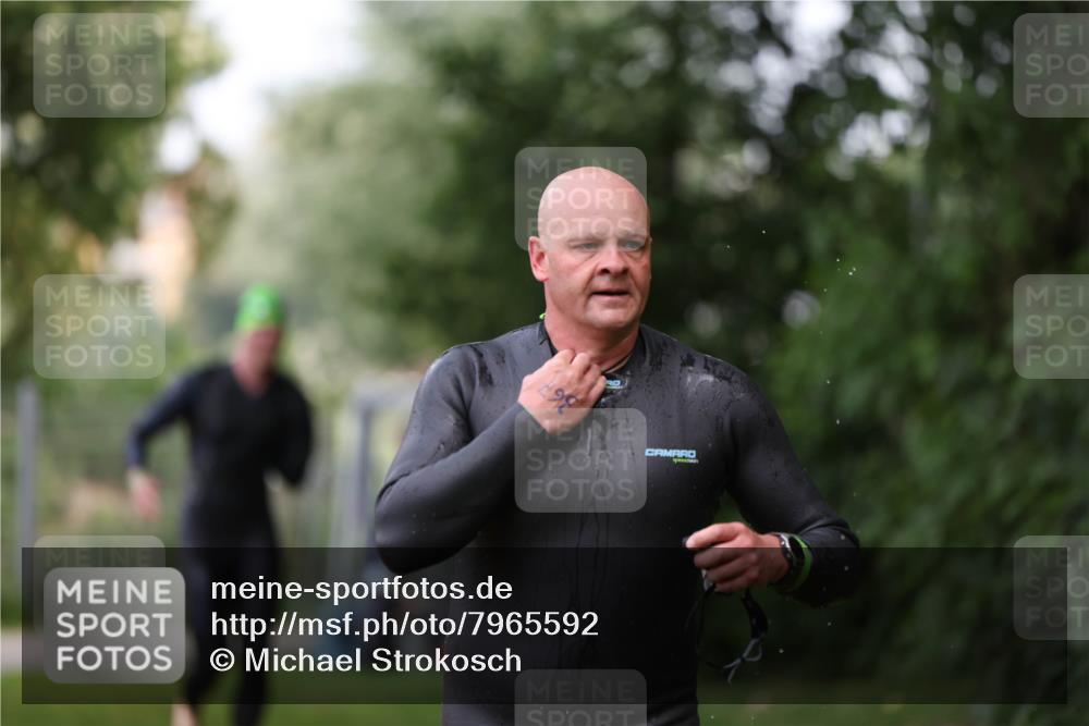 15.06.2025 - 7 Türme Triathlon Michael Strokosch http://msf.ph/oto/7965592 15.06.2025 12:19:15 Schwimmen 367, 559, 570, 649 meine-sportfotos.de