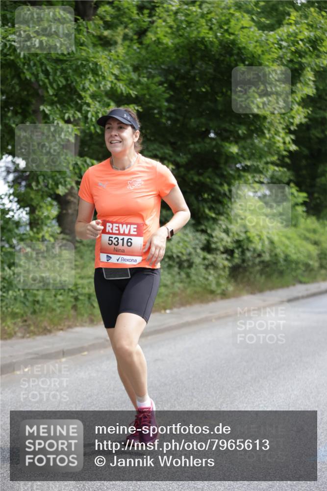 15.06.2025 - REWE Women's Run Jannik Wohlers http://msf.ph/oto/7965613 15.06.2025 10:00:16 Laufen 5316 meine-sportfotos.de