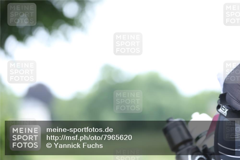 15.06.2025 - 7 Türme Triathlon Yannick Fuchs http://msf.ph/oto/7965620 15.06.2025 11:14:51 Radfahren 242, 247 meine-sportfotos.de