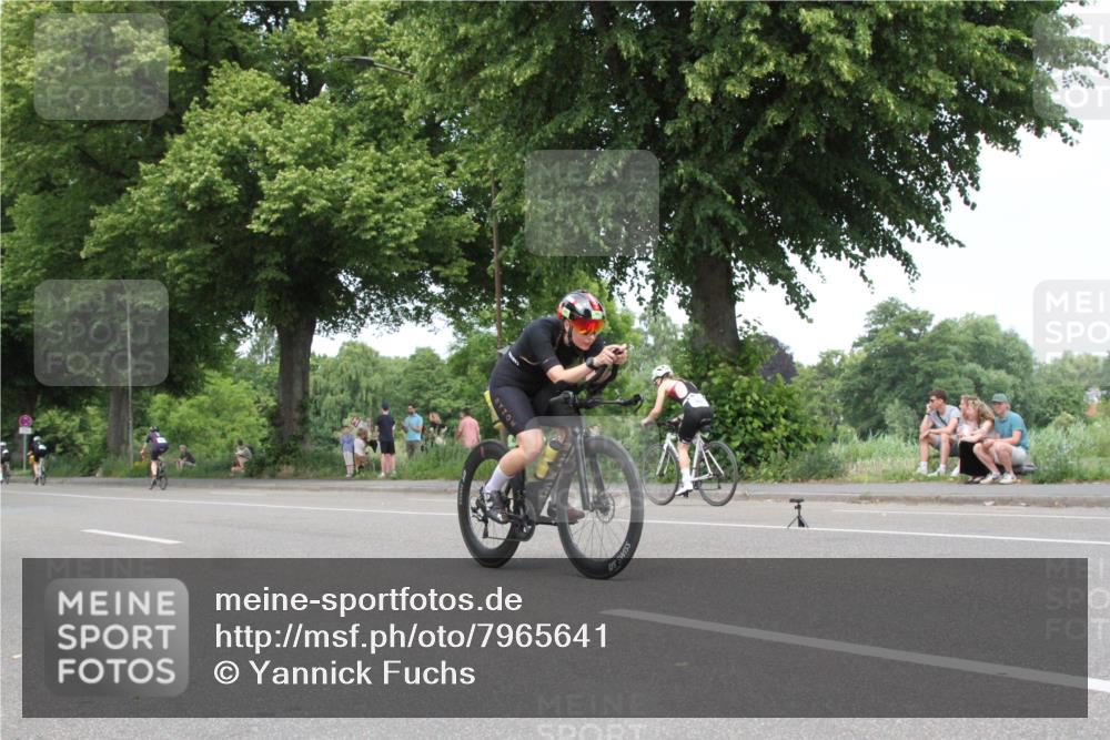 15.06.2025 - 7 Türme Triathlon Yannick Fuchs http://msf.ph/oto/7965641 15.06.2025 13:11:20 Radfahren  meine-sportfotos.de