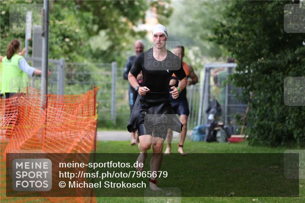 15.06.2025 - 7 Türme Triathlon Michael Strokosch http://msf.ph/oto/7965679 15.06.2025 12:19:39 Schwimmen 471, 483, 531, 536, 538, 612, 635 meine-sportfotos.de