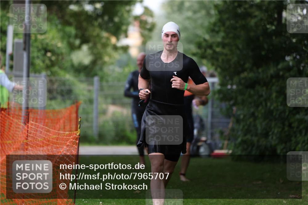 15.06.2025 - 7 Türme Triathlon Michael Strokosch http://msf.ph/oto/7965707 15.06.2025 12:19:39 Schwimmen 471, 483, 531, 536, 538, 612, 635 meine-sportfotos.de
