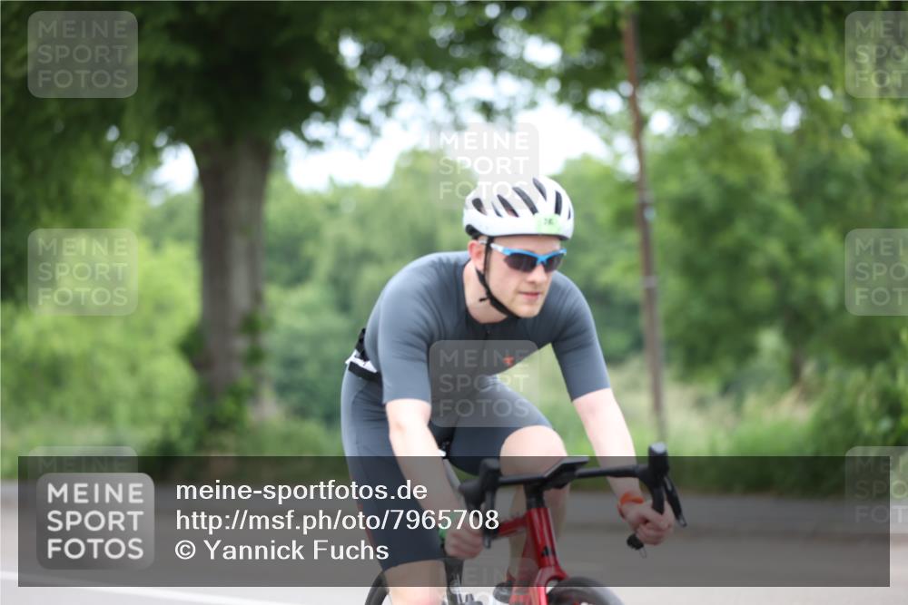 15.06.2025 - 7 Türme Triathlon Yannick Fuchs http://msf.ph/oto/7965708 15.06.2025 11:15:00 Radfahren 331 meine-sportfotos.de