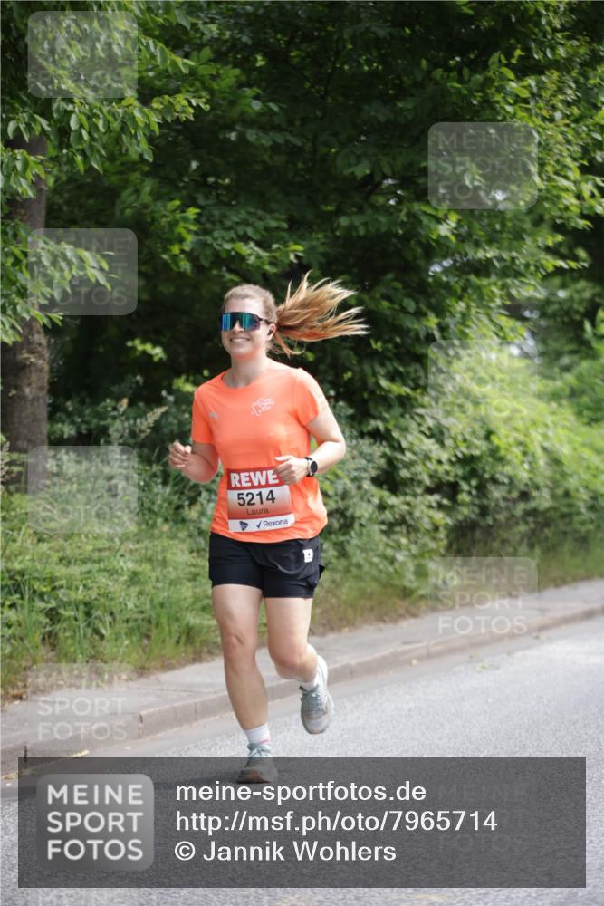 15.06.2025 - REWE Women's Run Jannik Wohlers http://msf.ph/oto/7965714 15.06.2025 10:00:23 Laufen 5214 meine-sportfotos.de
