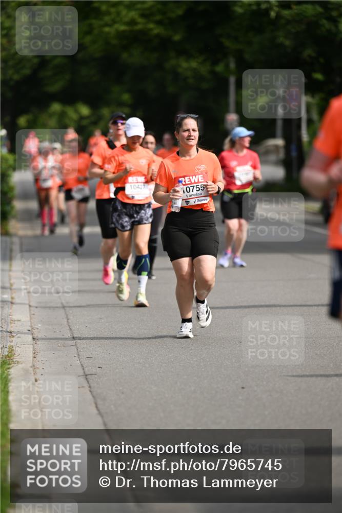15.06.2025 - REWE Women's Run Dr. Thomas Lammeyer http://msf.ph/oto/7965745 15.06.2025 09:53:41 Laufen 10427, 10755 meine-sportfotos.de