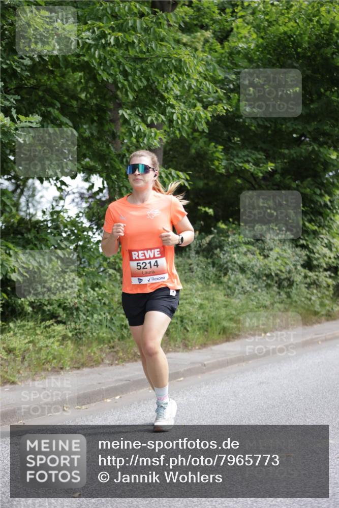 15.06.2025 - REWE Women's Run Jannik Wohlers http://msf.ph/oto/7965773 15.06.2025 10:00:24 Laufen 5214 meine-sportfotos.de