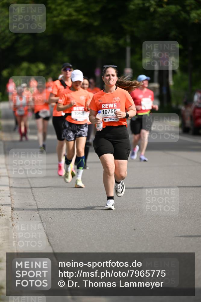 15.06.2025 - REWE Women's Run Dr. Thomas Lammeyer http://msf.ph/oto/7965775 15.06.2025 09:53:41 Laufen 10427, 10755 meine-sportfotos.de