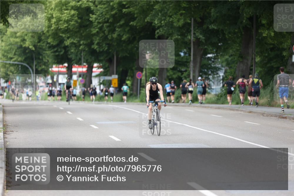 15.06.2025 - 7 Türme Triathlon Yannick Fuchs http://msf.ph/oto/7965776 15.06.2025 14:00:17 Radfahren  meine-sportfotos.de