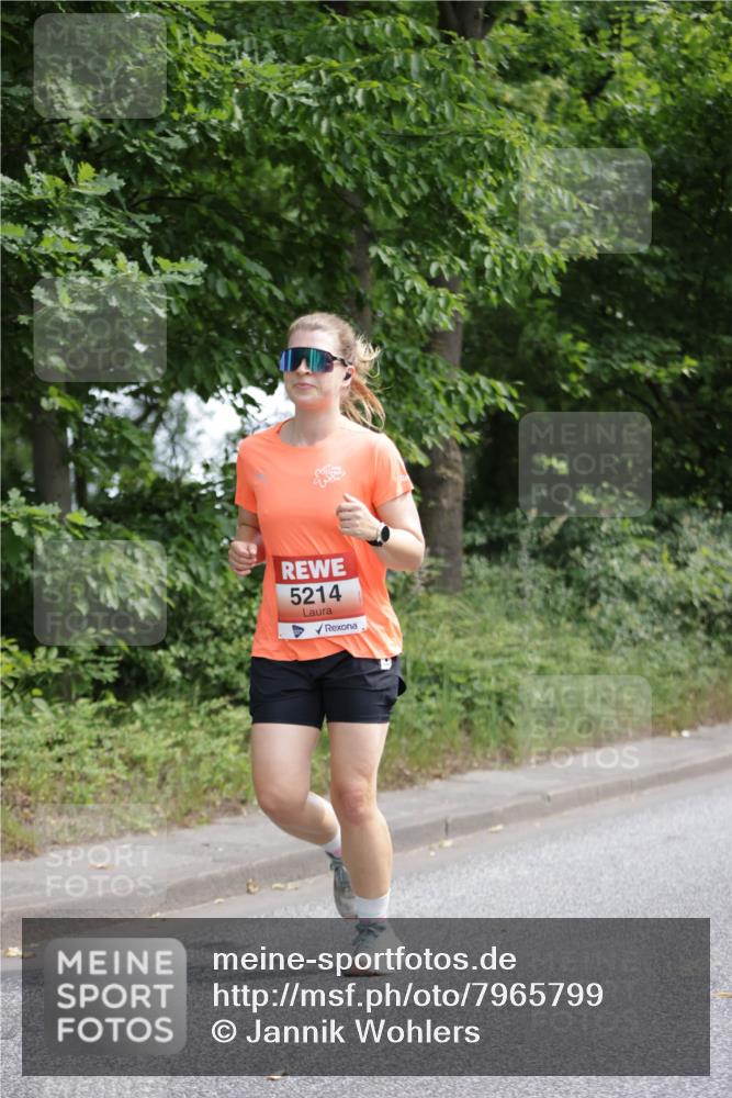 15.06.2025 - REWE Women's Run Jannik Wohlers http://msf.ph/oto/7965799 15.06.2025 10:00:24 Laufen 5214 meine-sportfotos.de
