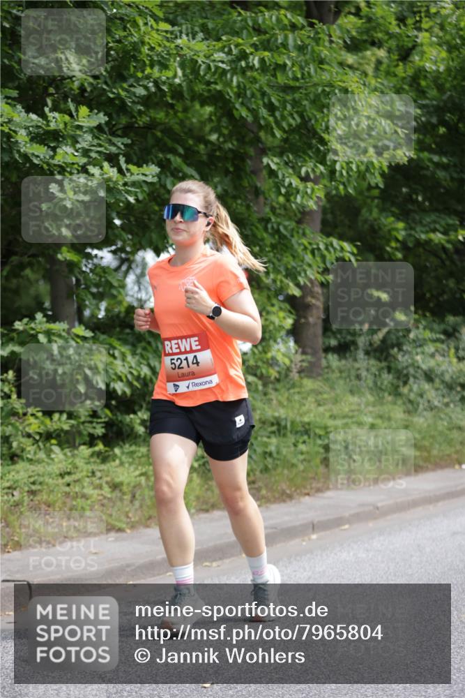 15.06.2025 - REWE Women's Run Jannik Wohlers http://msf.ph/oto/7965804 15.06.2025 10:00:24 Laufen 5214 meine-sportfotos.de