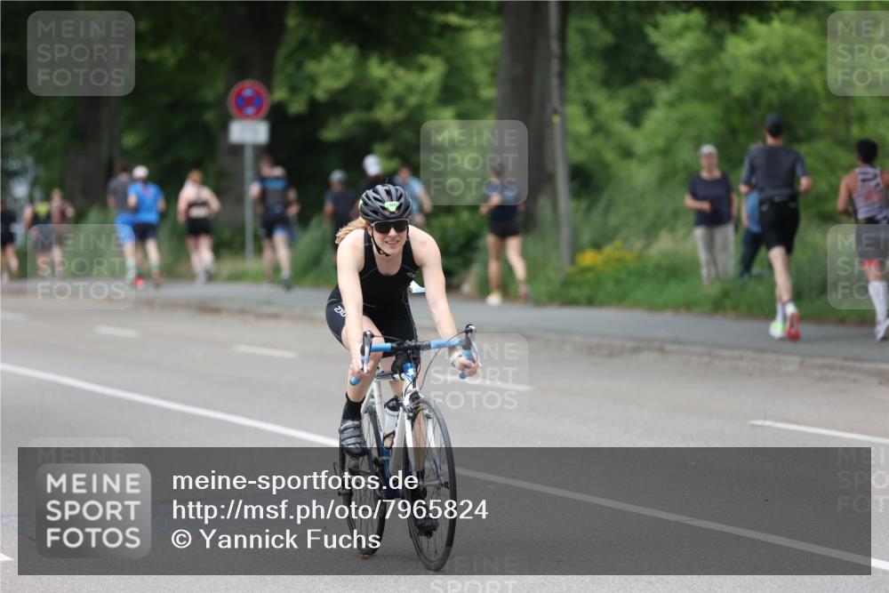 15.06.2025 - 7 Türme Triathlon Yannick Fuchs http://msf.ph/oto/7965824 15.06.2025 14:00:19 Radfahren  meine-sportfotos.de