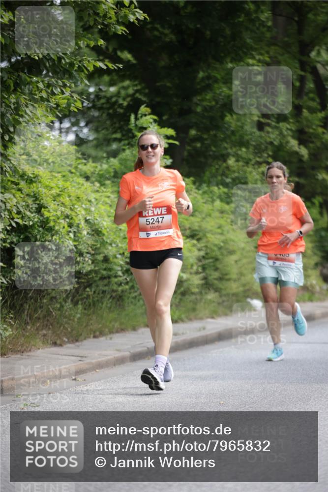 15.06.2025 - REWE Women's Run Jannik Wohlers http://msf.ph/oto/7965832 15.06.2025 10:00:55 Laufen 5247 meine-sportfotos.de