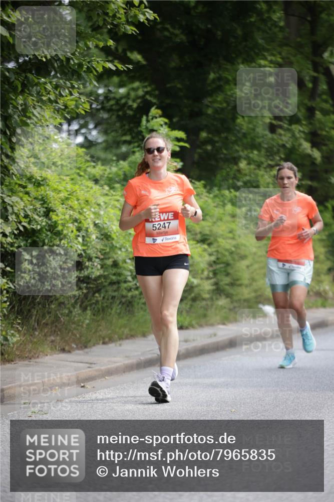 15.06.2025 - REWE Women's Run Jannik Wohlers http://msf.ph/oto/7965835 15.06.2025 10:00:55 Laufen 5247 meine-sportfotos.de