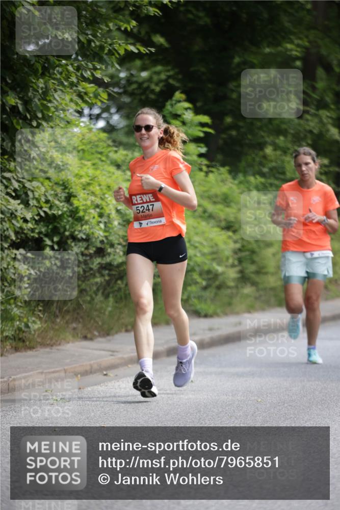 15.06.2025 - REWE Women's Run Jannik Wohlers http://msf.ph/oto/7965851 15.06.2025 10:00:55 Laufen 5247 meine-sportfotos.de