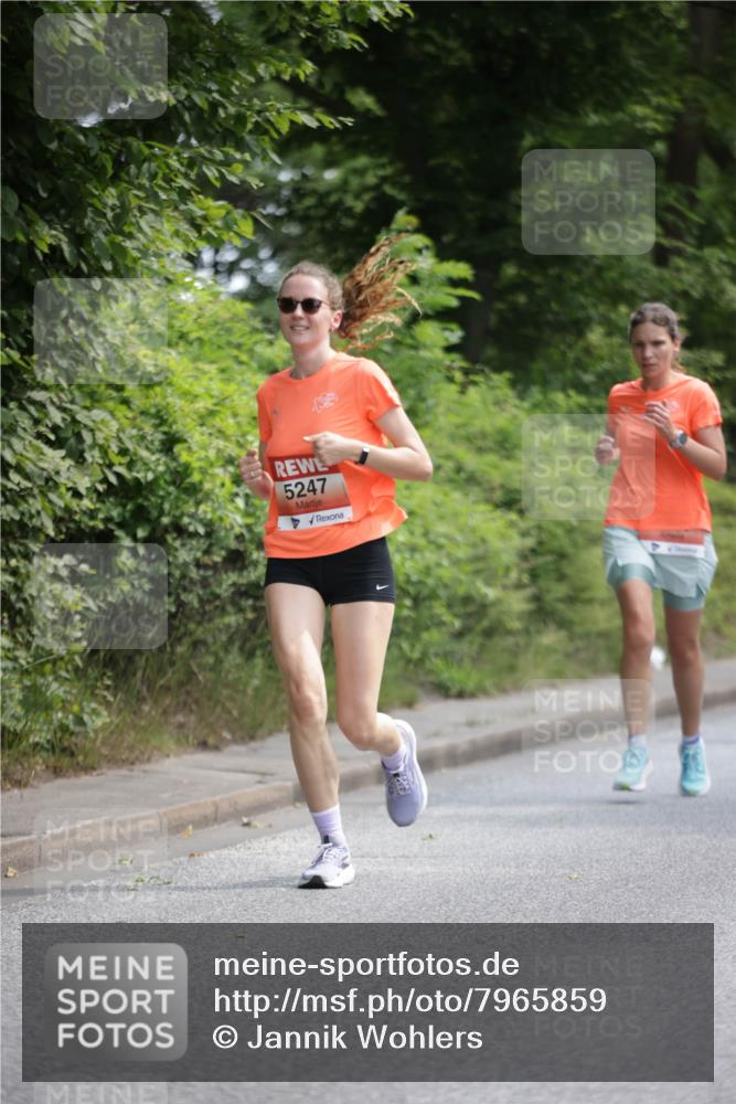 15.06.2025 - REWE Women's Run Jannik Wohlers http://msf.ph/oto/7965859 15.06.2025 10:00:55 Laufen 5247 meine-sportfotos.de