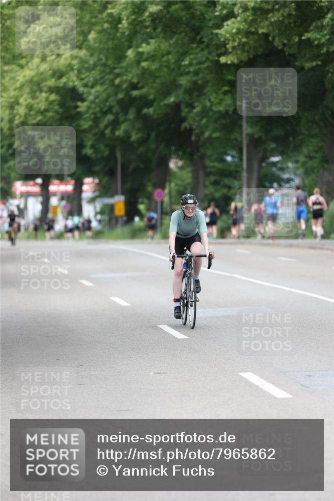 15.06.2025 - 7 Türme Triathlon Yannick Fuchs http://msf.ph/oto/7965862 15.06.2025 14:00:24 Radfahren 405 meine-sportfotos.de