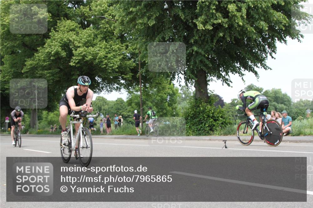 15.06.2025 - 7 Türme Triathlon Yannick Fuchs http://msf.ph/oto/7965865 15.06.2025 13:13:30 Radfahren  meine-sportfotos.de