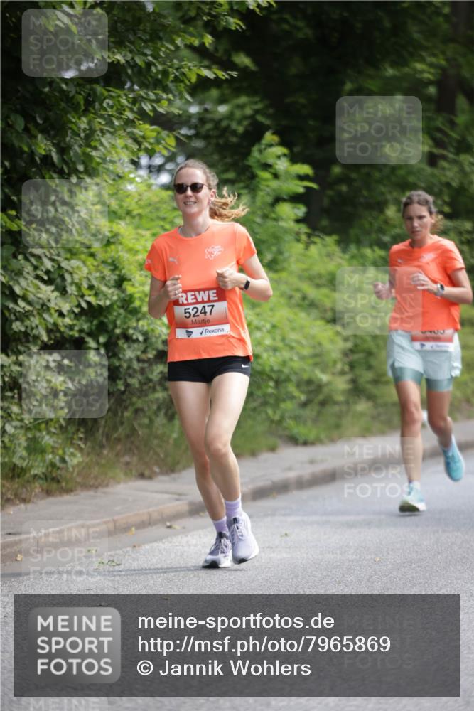 15.06.2025 - REWE Women's Run Jannik Wohlers http://msf.ph/oto/7965869 15.06.2025 10:00:55 Laufen 2329, 5247 meine-sportfotos.de