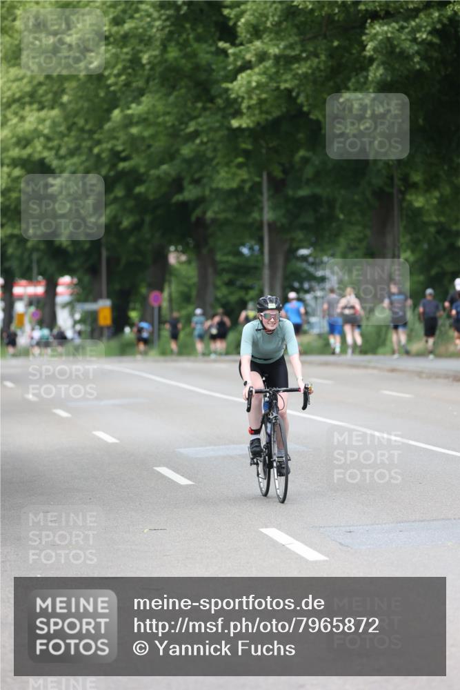 15.06.2025 - 7 Türme Triathlon Yannick Fuchs http://msf.ph/oto/7965872 15.06.2025 14:00:25 Radfahren 405 meine-sportfotos.de