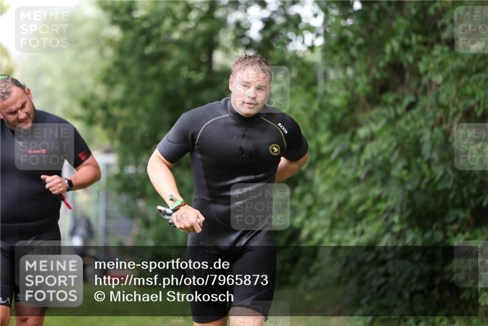 15.06.2025 - 7 Türme Triathlon Michael Strokosch http://msf.ph/oto/7965873 15.06.2025 12:19:48 Schwimmen 471, 483, 488, 531, 536, 538, 550, 585, 594, 612, 635 meine-sportfotos.de
