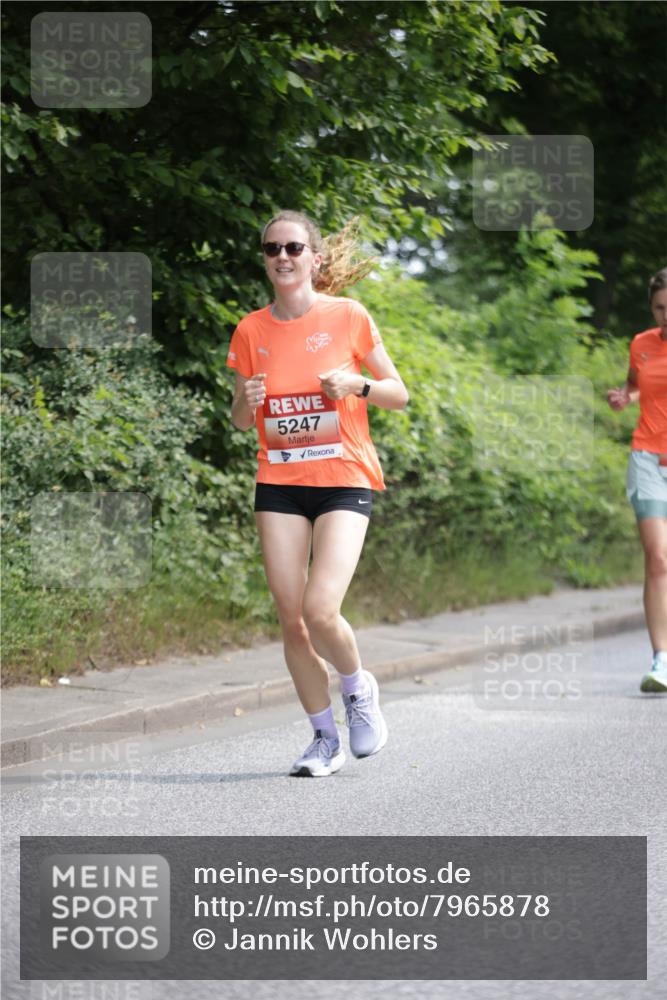 15.06.2025 - REWE Women's Run Jannik Wohlers http://msf.ph/oto/7965878 15.06.2025 10:00:56 Laufen 5247 meine-sportfotos.de