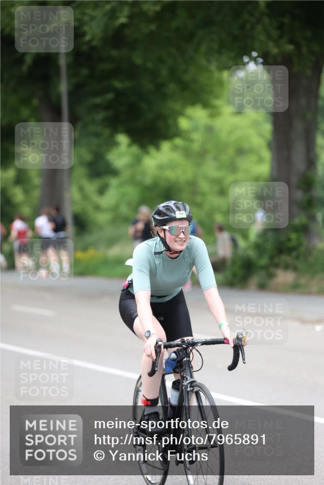 15.06.2025 - 7 Türme Triathlon Yannick Fuchs http://msf.ph/oto/7965891 15.06.2025 14:00:27 Radfahren 405 meine-sportfotos.de