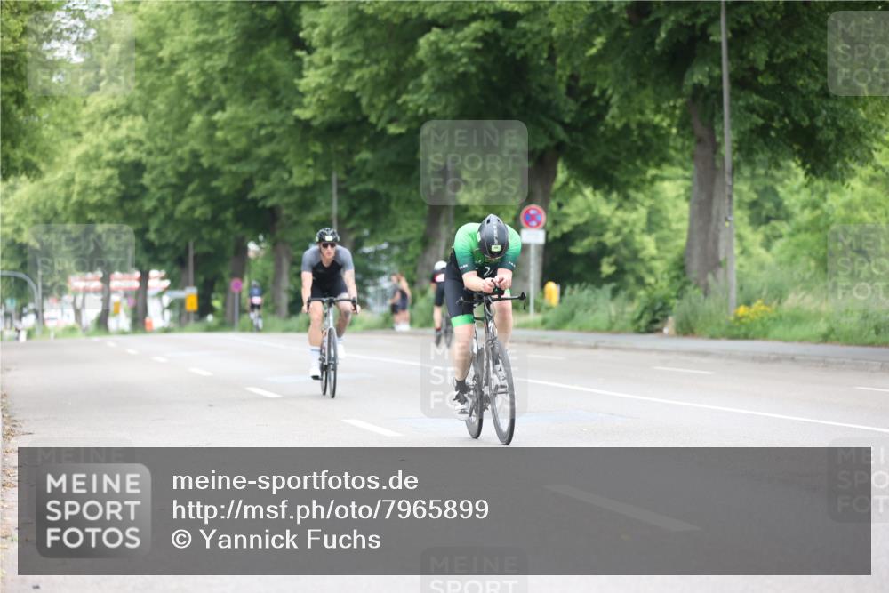 15.06.2025 - 7 Türme Triathlon Yannick Fuchs http://msf.ph/oto/7965899 15.06.2025 11:16:02 Radfahren 235 meine-sportfotos.de