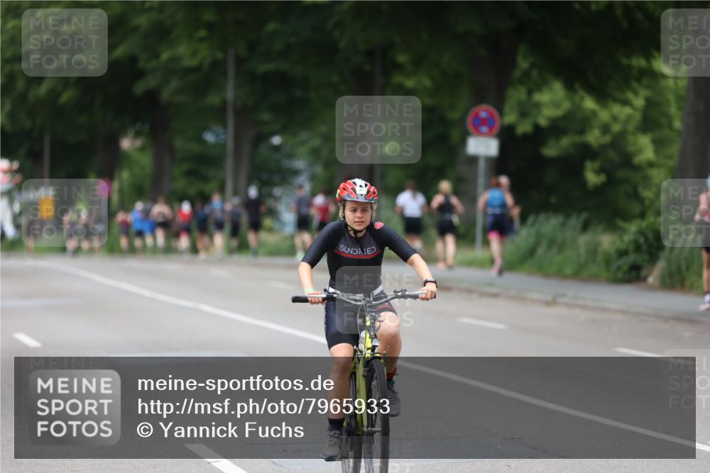 15.06.2025 - 7 Türme Triathlon Yannick Fuchs http://msf.ph/oto/7965933 15.06.2025 14:00:37 Radfahren 401 meine-sportfotos.de