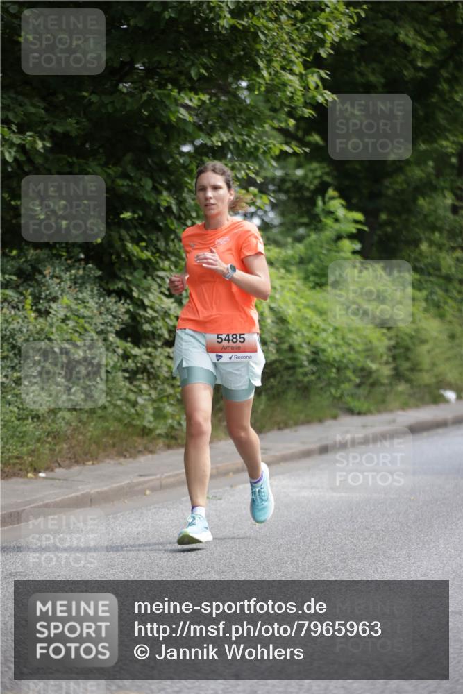 15.06.2025 - REWE Women's Run Jannik Wohlers http://msf.ph/oto/7965963 15.06.2025 10:00:58 Laufen 5485 meine-sportfotos.de