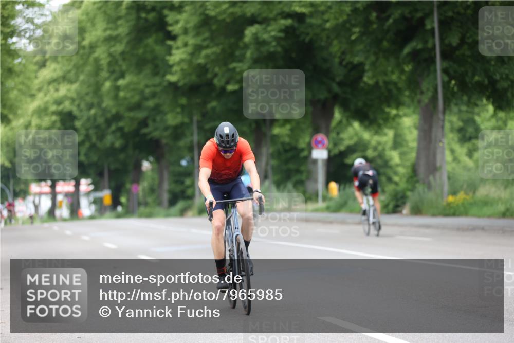 15.06.2025 - 7 Türme Triathlon Yannick Fuchs http://msf.ph/oto/7965985 15.06.2025 11:16:22 Radfahren 256, 308 meine-sportfotos.de