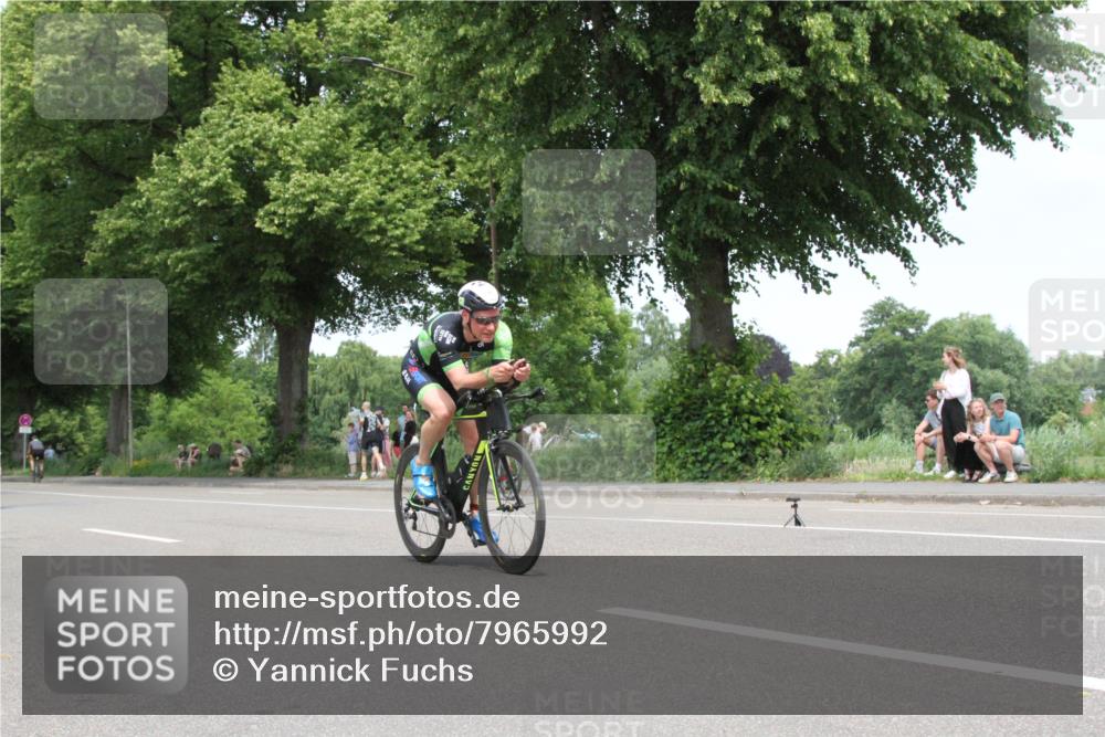 15.06.2025 - 7 Türme Triathlon Yannick Fuchs http://msf.ph/oto/7965992 15.06.2025 13:14:27 Radfahren  meine-sportfotos.de