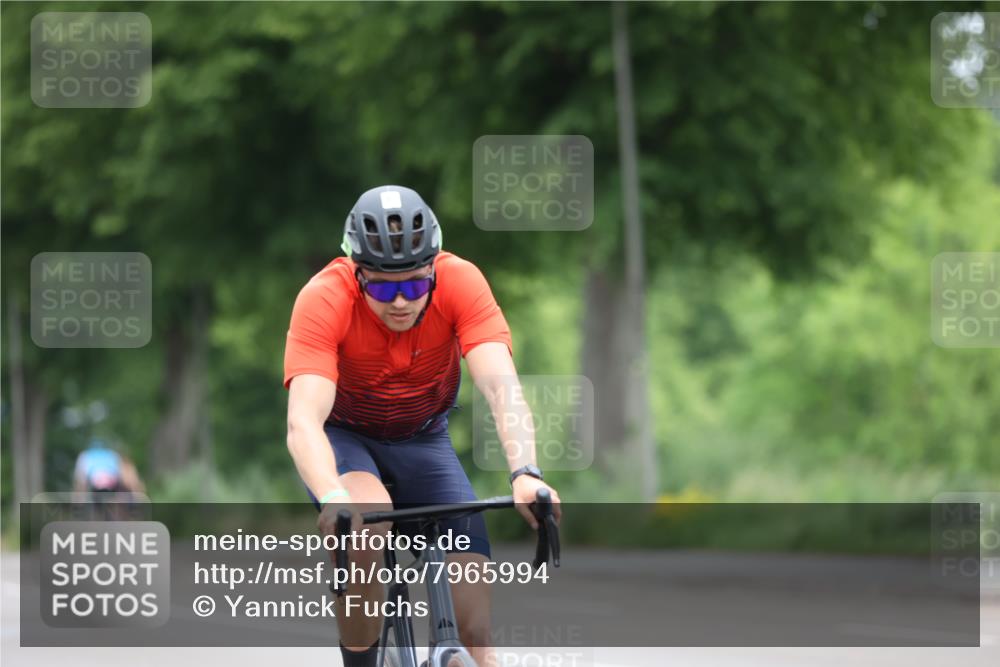 15.06.2025 - 7 Türme Triathlon Yannick Fuchs http://msf.ph/oto/7965994 15.06.2025 11:16:22 Radfahren 256, 308 meine-sportfotos.de