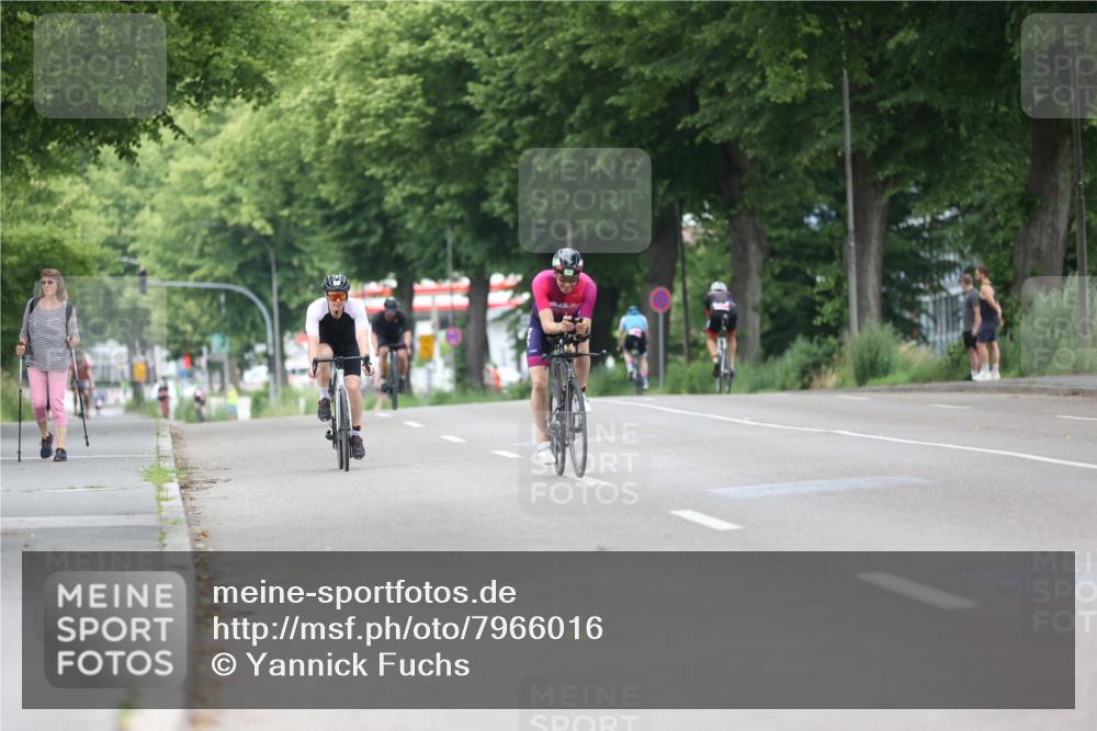 15.06.2025 - 7 Türme Triathlon Yannick Fuchs http://msf.ph/oto/7966016 15.06.2025 11:16:28 Radfahren 241, 256, 262, 274, 327 meine-sportfotos.de